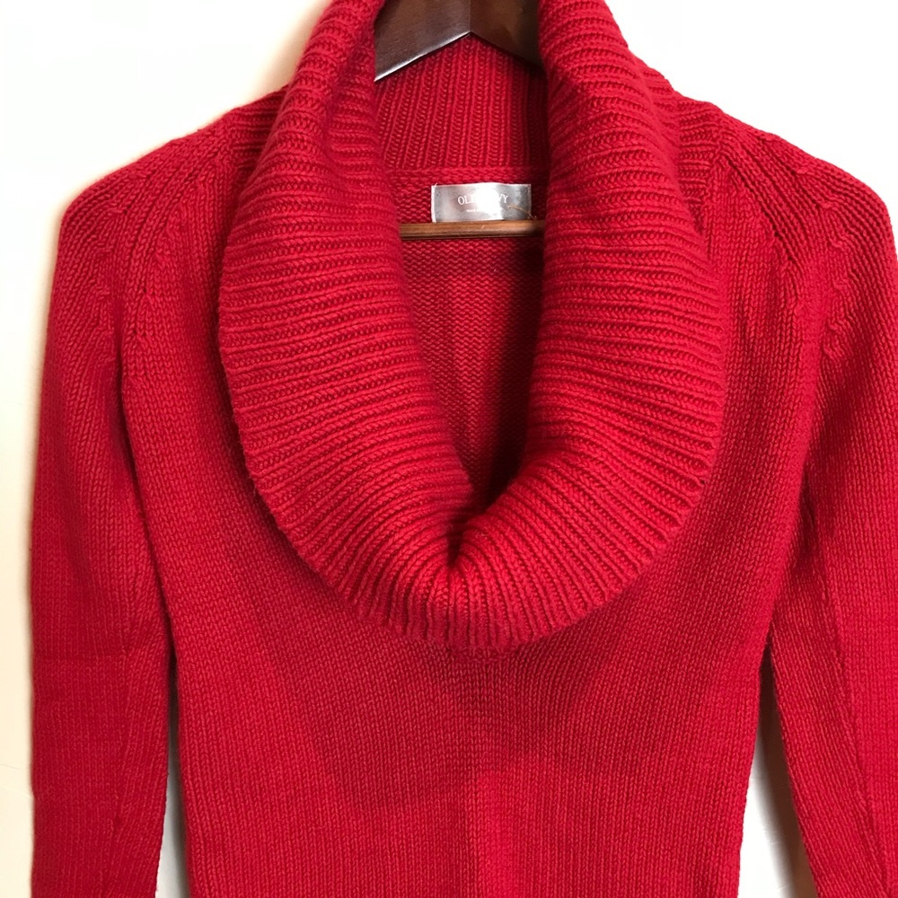 Christmas sweater solid red synthetic wool Old Navy